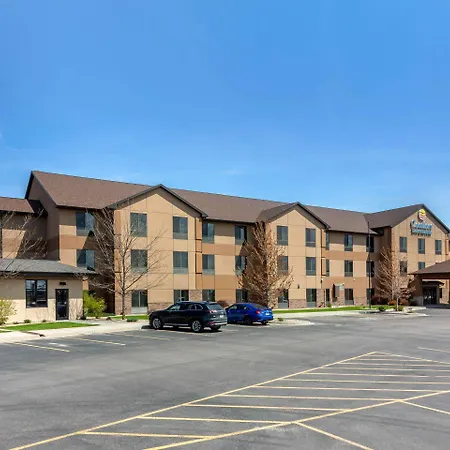 Comfort Inn & Suites Mitchell I-90-3